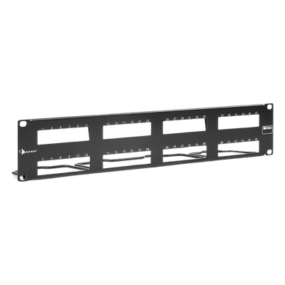 Patch Panel / 48 Puertos UTP / Vertical 2U (3.5′) / Aluminio Cepillado / Negro / 19″ Rack