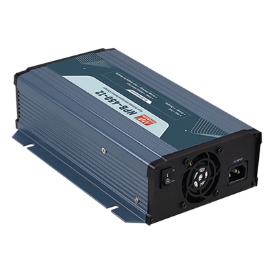 Cargador de Baterías / 24V / 13.5A / Bancos 45 a 155 Ah / Protocolo CANbus / Compensación de Temperatura / -30°C a +70°C