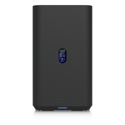 Servidor NAS Compacto / 2 Bahías 3.5″ SATA / Puerto 2.5 GbE / PoE++ 60 W / Pantalla LCD 1.47″ / USB-C 5 Gbps